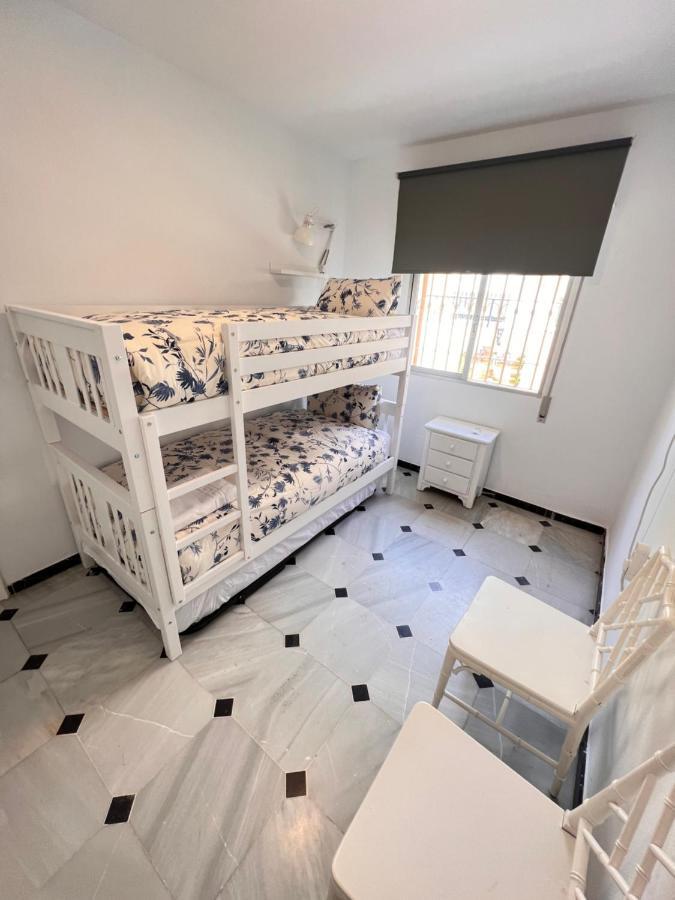 Apartamento Pedregalejo Playa, Piscina Y Parking Málaga Exterior foto